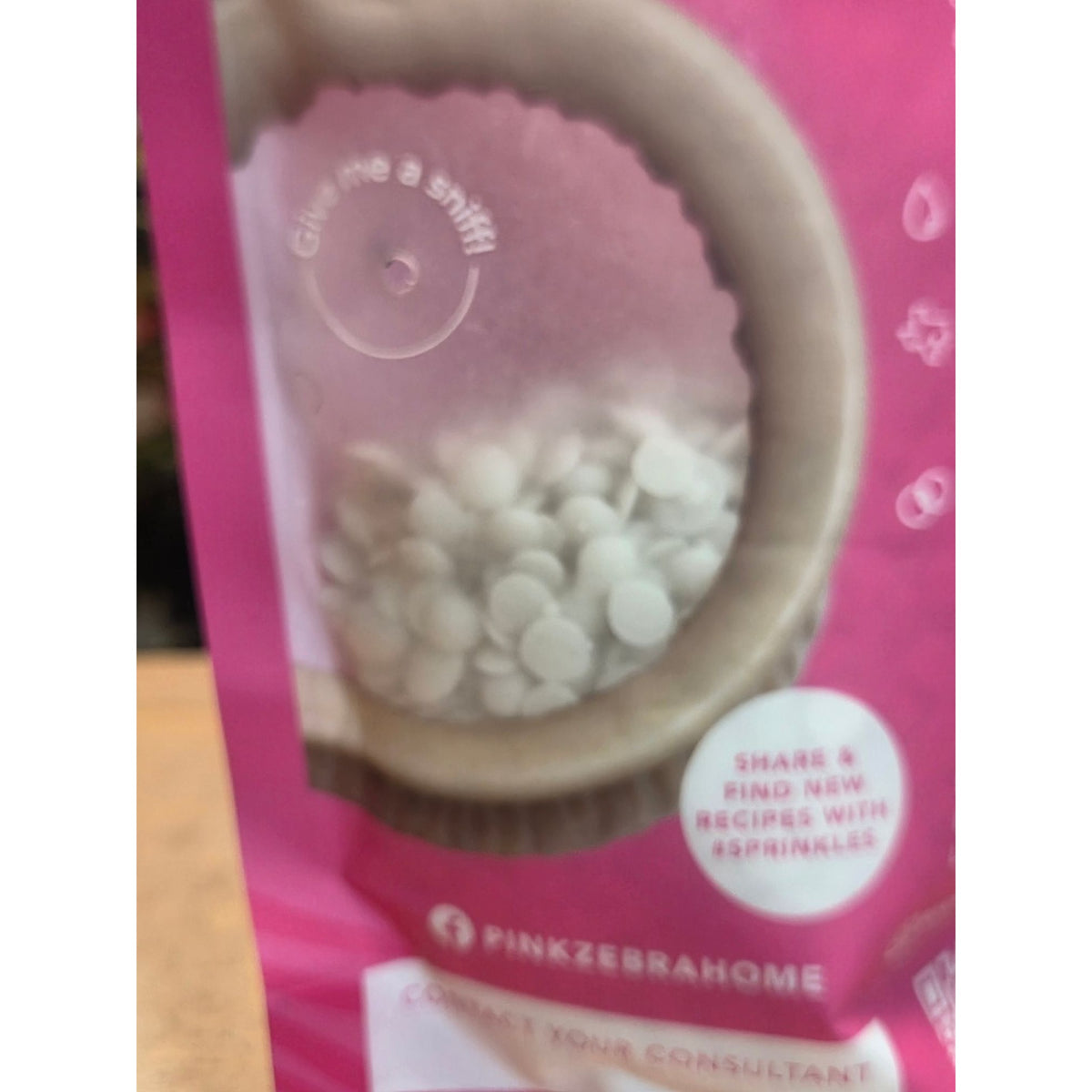 Pink Zebra Sprinkles Fragranced Wax Melts Fuzzy Fleece 3.75 Oz Soft Vanilla & Airy Musk