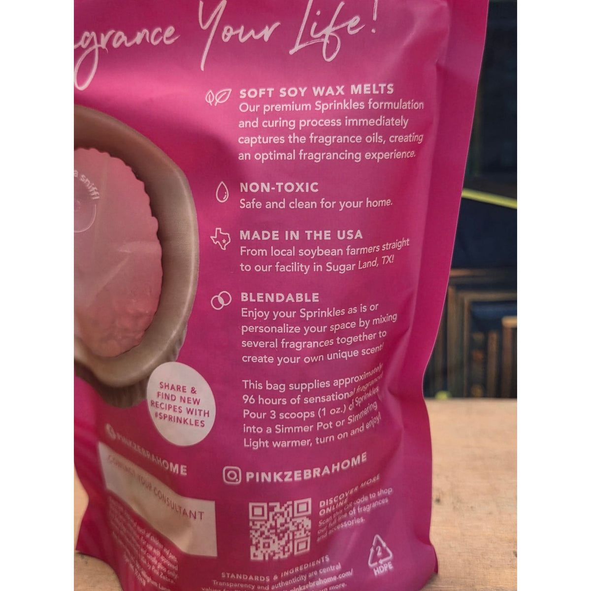 Pink Zebra Sprinkles Frosted Winter Apple Soy Wax Melts 3.75 Oz Blendable