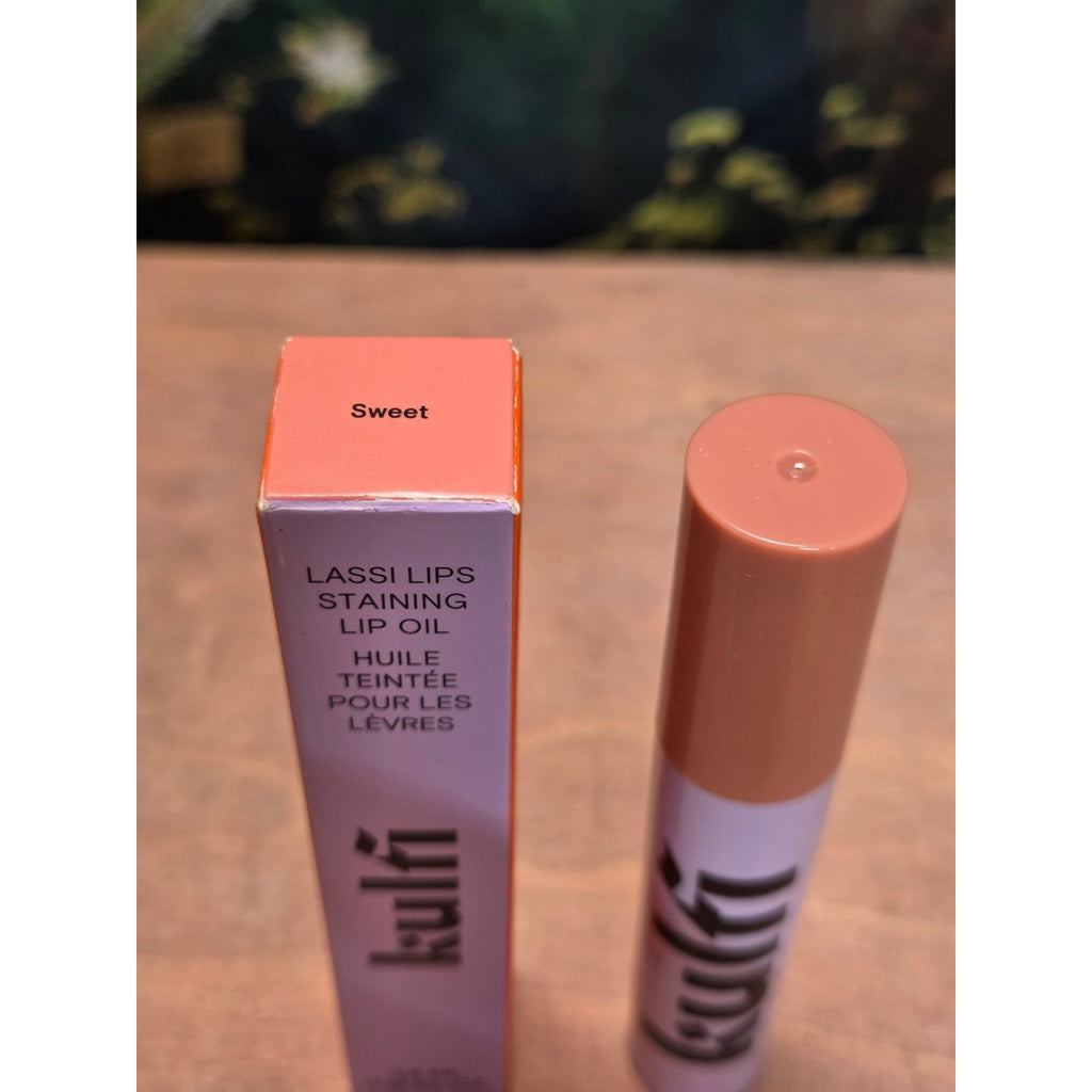 Kulfi Lassi Lips Staining Lip Oil Sweet Dusty Pink 3.8 mL High Shine Finish
