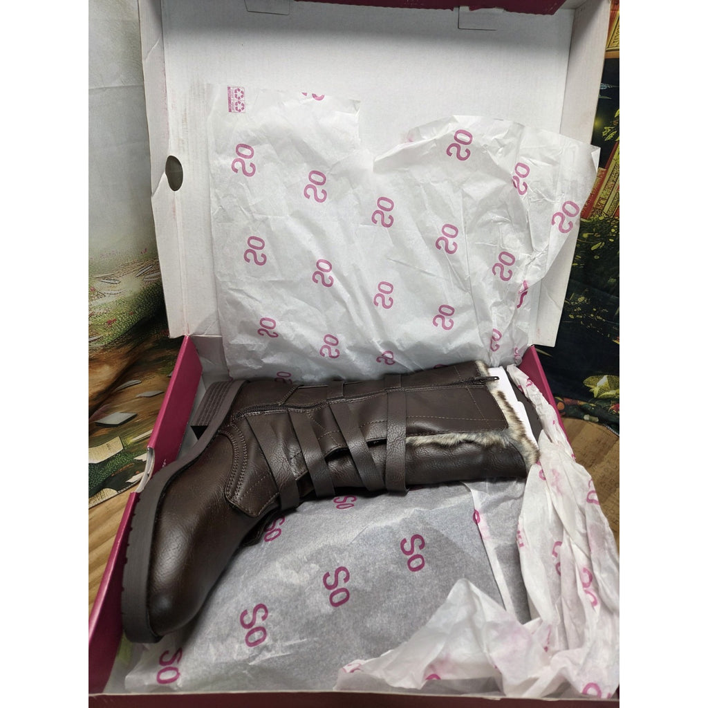 Womens Boots Kohls SO Grass Size 8 Wrap Zipper Faux Fur Memory Foam Buckles NIB