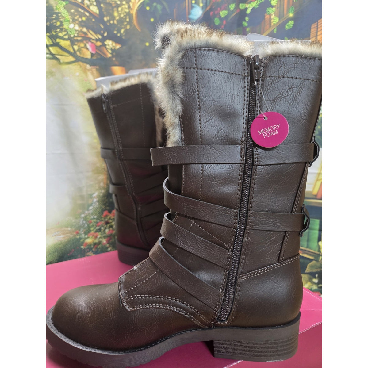 Womens Boots Kohls SO Grass Size 8 Wrap Zipper Faux Fur Memory Foam Buckles NIB